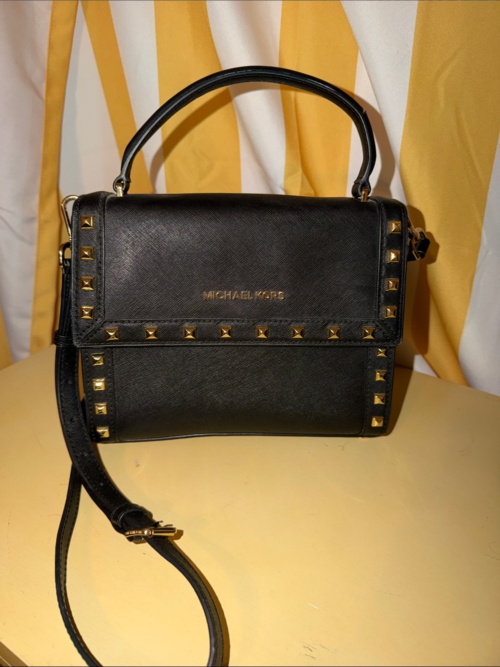 Michael Kors Dillon Medium Top Handle Satchel / NEW